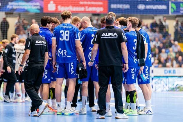 Timeout TBV Lemgo Lippe GER, TBV Lemgo Lippe vs Bergischer HC, Handball, 1 Bundesliga, Matchday 6, Season 2025 2026, 25 09 2025 GER, TBV Lemgo Lippe vs Bergischer HC, Handball, 1 Bundesliga, Matchday 6, Season 2025 2026, 25 09 2025 Lemgo Copyright: xEibner-Pressefoto JanxRollingerx EP_JSK