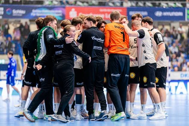 Team circle Bergischer HC GER, TBV Lemgo Lippe vs Bergischer HC, Handball, 1 Bundesliga, Matchday 6, Season 2025 2026, 25 09 2025 GER, TBV Lemgo Lippe vs Bergischer HC, Handball, 1 Bundesliga, Matchday 6, Season 2025 2026, 25 09 2025 Lemgo Copyright: xEibner-Pressefoto JanxRollingerx EP_JSK