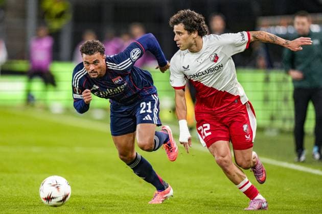 UTRECHT , 25-09-2025 , stadium Galgenwaard , season 2025 2026 , UEFA Europa League football , League phase Matchday 1 , match between FC Utrecht and Olympique Lyon , picture shows Olympique Lyonnais player Ruben Kluivert and FC Utrecht player Miguel Rodriguez Utrecht - Olympique Lyon  x31194657x Copyright: