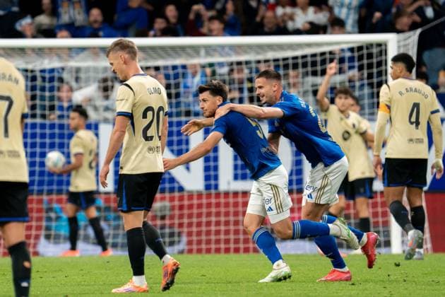 Alberto Reina (N5) celebrating after scoring Oviedo?s first goal during La Liga game between Real Oviedo and Barcelona at Carlos Tartiere, Oviedo, Spain. Copyright: xAndresxLopezxSheridanxx xSPPx Sportspressphoto_SPR32156