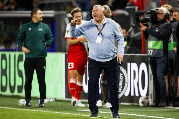 UTRECHT - FC Utrecht coach Ron Jans during the Europa League match between FC Utrecht and Olympique Lyon at the Galgenwaard Stadium on September 25, 2025, in Utrecht, Netherlands. ANP MAURICE VAN STEEN UEFA Europa League 2025-2026 xVIxANPxSportx xxANPxIVx 537482310 originalFilename: 537482310.jpg