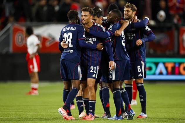UTRECHT - (l-r) Ainsley Maitland-Niles of Olympique Lyonnais, Ruben Kluivert of Olympique Lyonnais after the Europa League match between FC Utrecht and Olympique Lyon at the Galgenwaard Stadium, on September 25, 2025, in Utrecht, Netherlands. ANP MAURICE VAN STEEN UEFA Europa League 2025-2026 xVIxANPxSportx xxANPxIVx 537483112 originalFilename: 537483112.jpg