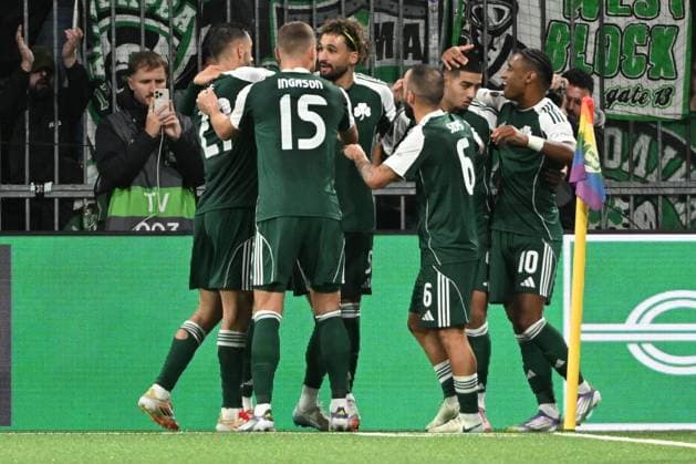 BERN, SWITZERLAND SEPTEMBER 25 Anass Zaroury of Panathinaikos celebrating his goal 1 4 with the teammates during the UEFA Europa League 2025 26 League Phase MD1 match between BSC Young Boys and Panathinaikos FC at Stadion Wankdorf on September 25, 2025 in Bern, Switzerland Bern Stadion Wankdorf Bern Switzerland Copyright: xJustPictures.ch ManuelxWinterbergerx jp-en-EuSpIm-MWI_3630
