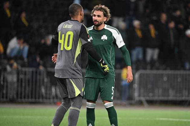 BERN, SWITZERLAND SEPTEMBER 25 goalkeeper Alban Lafont of Panathinaikos l and Ahmed Touba of Panathinaikos r celebrating the victory during the UEFA Europa League 2025 26 League Phase MD1 match between BSC Young Boys and Panathinaikos FC at Stadion Wankdorf on September 25, 2025 in Bern, Switzerland Bern Stadion Wankdorf Bern Switzerland Copyright: xJustPictures.ch ManuelxWinterbergerx jp-en-EuSpIm-MWI_3656