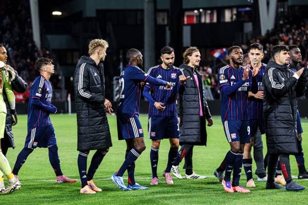 2025-09-25 FC Utrecht v Olympique Lyonnais - UEFA Europa League 2025 26 League Phase MD1 UTRECHT, NETHERLANDS - SEPTEMBER 25: players of Olympique Lyonnais celebrate the win during the UEFA Europa League 2025 26 League Phase MD1 match between FC Utrecht and Olympique Lyonnais at Stadion Galgenwaard on September 25, 2025 in Utrecht, Netherlands. Utrecht Stadion Galgenwaard Netherlands Content not available for redistribution in The Netherlands directly or indirectly through any third parties. Copyright: xBenxGalx