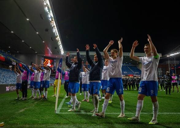 25th September 2025; Ibrox Stadium, Glasgow, Scotland; UEFA Europa League Football, Rangers versus Genk; Genk players celebrate after the match ends  VagelisxGeorgariou