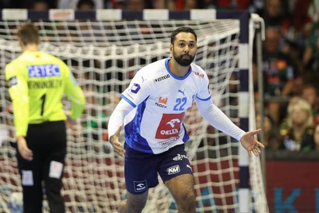 25 09 2025, xtgx, Handball, EHF Champions League, SC Magdeburg Wisla Plock v l Melvyn Richardson Plock, 22 Jubel, Torjubel, jubelt ueber das Tor, celebrate the goal, celebration Magdeubrg