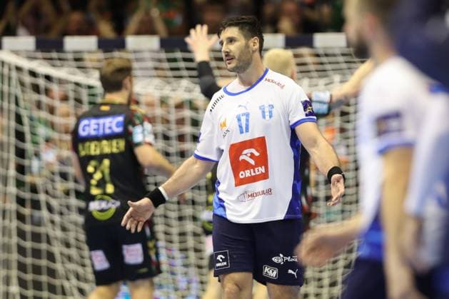 25 09 2025, xtgx, Handball, EHF Champions League, SC Magdeburg Wisla Plock v l Abel Serdio Guntin Plock, 17 disappointed, looks disappointed, disappointed Magdeubrg