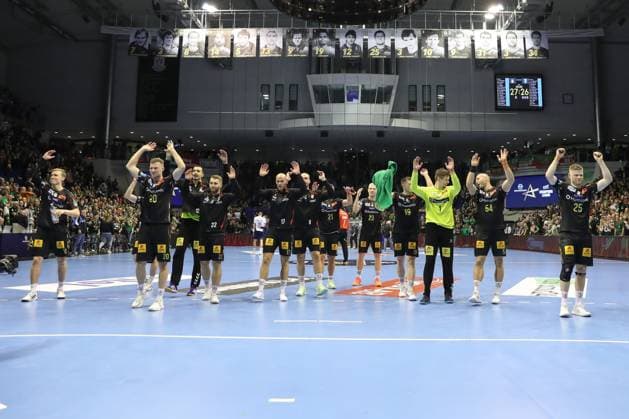 25 09 2025, xtgx, Handball, EHF Champions League, SC Magdeburg Wisla Plock v l Magdeburg Cheering about the victory, cheering after the end of the match Magdeubrg