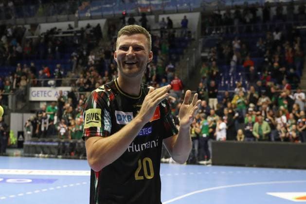 25 09 2025, xtgx, Handball, EHF Champions League, SC Magdeburg Wisla Plock v l Philipp Weber Magdeburg, 20 Cheering about the victory, cheering after the end of the game Magdeubrg