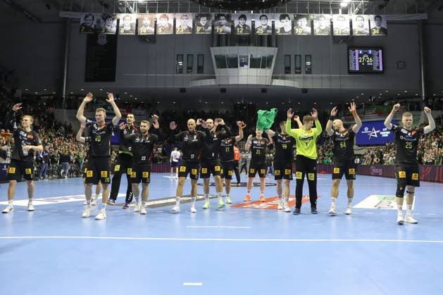 25 09 2025, xtgx, Handball, EHF Champions League, SC Magdeburg Wisla Plock v l Magdeburg Cheering about the victory, cheering after the end of the match Magdeubrg