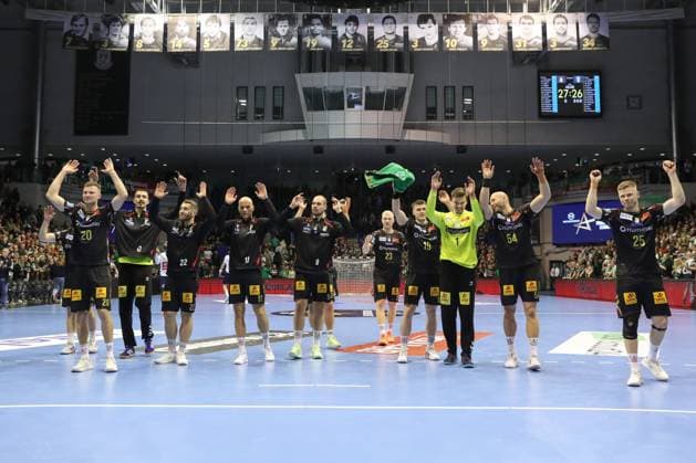 25 09 2025, xtgx, Handball, EHF Champions League, SC Magdeburg Wisla Plock v l Magdeburg Cheering about the victory, cheering after the end of the match Magdeubrg
