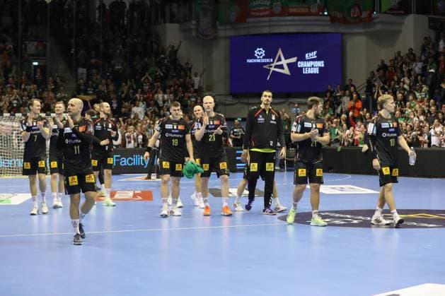 25 09 2025, xtgx, Handball, EHF Champions League, SC Magdeburg Wisla Plock v l Magdeburg Cheering about the victory, cheering after the end of the match Magdeubrg
