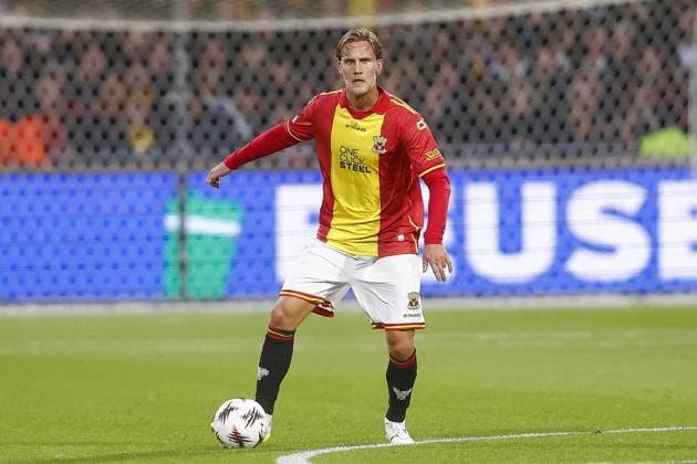 DEVENTER , 25-09-2025 , Stadium De Adelaarshorst , season 2025 2026 , UEFA Europa League League phase . match between Go Ahead Eagles and FCSB, final result 0-1, Picture shows GA Eagles player Melle Meulensteen Go Ahead Eagles - FCSB  x31196178x Copyright: