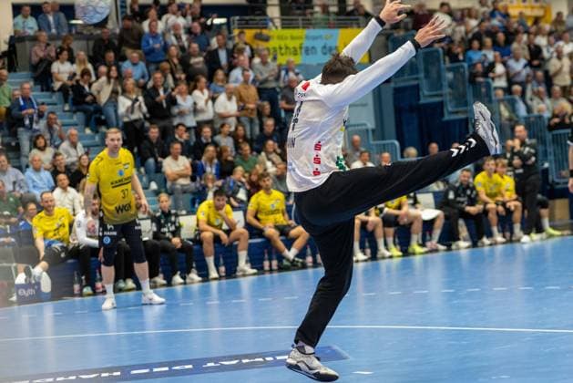 Daniel Rebmann, Goalkeeper, TVB Stuttgart 94 , VfL Gummersbach vs TVB 1898 Stuttgart, Daikin Handball Bundesliga, Men , Matchday 6, 25 09 2025 Gummersbach NRW Germany Copyright: xkolbert-press MartinxWdziecznyx