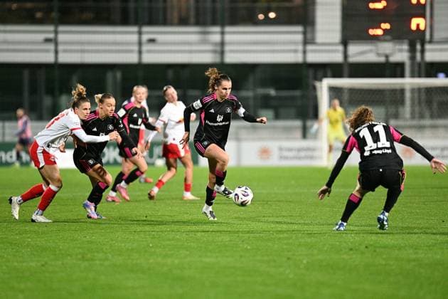 Soccer I Women I Season 2025 2026 I Bundesliga I 4 Matchday I RB Leipzig Hamburger SV I 25 09 2025 Pauline Annette Machtens 28, Hamburger SV Mitte has the ball at her feet Leipzig RB Training Center, Cottaweg 7 Saxony Germany Copyright: xLobeca InesxHähnelx