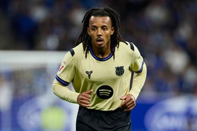 Real Oviedo v FC Barcelona, Barca - LaLiga EA Sports Jules Kounde of FC Barcelona looks on during the LaLiga EA Sports match between Real Oviedo and FC Barcelona at Carlos Tartiere on September 25, 2025, in Oviedo, Spain. Oviedo Carlos Tartiere Asturias Spain RL_ROVvFCB_000236 Copyright: xRicardoxLarreinax