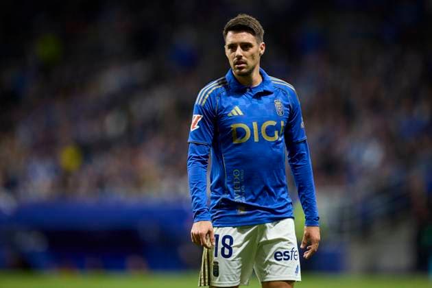 Real Oviedo v FC Barcelona, Barca - LaLiga EA Sports Josip Brekalo of Real Oviedo looks on during the LaLiga EA Sports match between Real Oviedo and FC Barcelona at Carlos Tartiere on September 25, 2025, in Oviedo, Spain. Oviedo Carlos Tartiere Asturias Spain RL_ROVvFCB_000265 Copyright: xRicardoxLarreinax