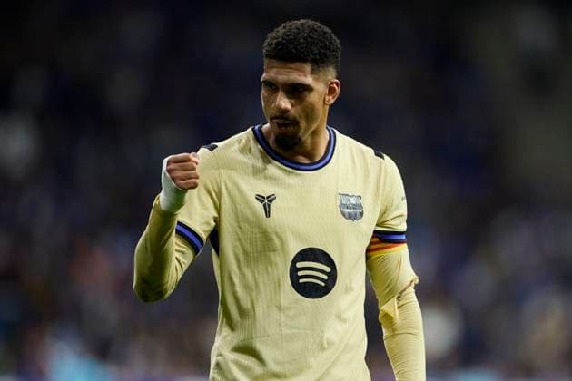 Real Oviedo v FC Barcelona, Barca - LaLiga EA Sports Ronald Araujo of FC Barcelona celebrates after scoring the team s third goal during the LaLiga EA Sports match between Real Oviedo and FC Barcelona at Carlos Tartiere on September 25, 2025, in Oviedo, Spain. Oviedo Carlos Tartiere Asturias Spain RL_ROVvFCB_000283 Copyright: xRicardoxLarreinax