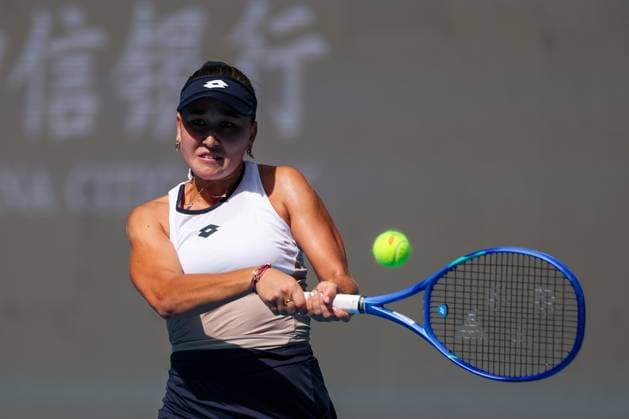 BEIJING, CHINA - SEPTEMBER 26: Kamilla Rakhimova of Russia returns a shot in the Women s Singles Round of 64 match against Coco Gauff of the United States on day 5 of the 2025 China Open at National Tennis Center on September 26, 2025 in Beijing, China.  Copyright: xVCGx 111593308781