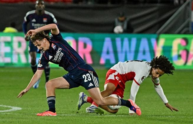Match Europa League Utrecht - OL PHOTOPQR LE PROGRES Stéphane GUIOCHON - 25 09 2025 - Match Europa League Utrecht - OL -Au Pays Pays à Utrecht match de l Europa League saison 2025-2026 Utrecht - OL ici Tyler Morton France  Copyright: xPHOTOPQR LExPROGRES MAXPPPxStéphanexGUIOCHONx 20250925LPL8280 20250925LPL8280