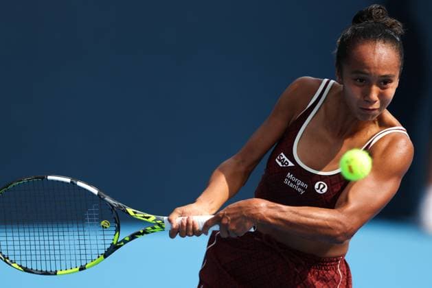 BEIJING, CHINA - SEPTEMBER 26: Leylah Fernandez of Canada returns a shot in the Women s Singles Round of 64 match against Maria Sakkari of Greece on day 5 of the 2025 China Open at National Tennis Center on September 26, 2025 in Beijing, China.  Copyright: xVCGx 111593309456