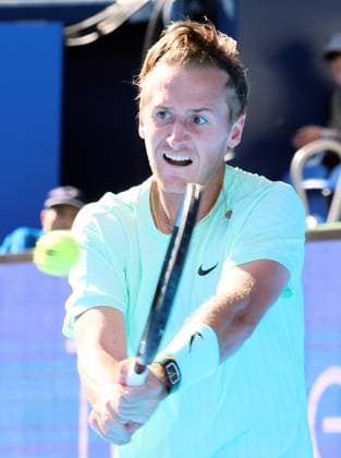 September 25, 2025, Tokyo, Japan - Sebastian Korda of the United States returns the ball against Japan s Sho Shimabukuro during a second round match of the Japan Open Tennis tournament in Tokyo on Friday, September 26, 2025. Korda defeated Shimabukuro 6-1, 6-4. (photo by Yoshio Tsunoda AFLO) Noxthirdxpartyxsales  aflo_304812231