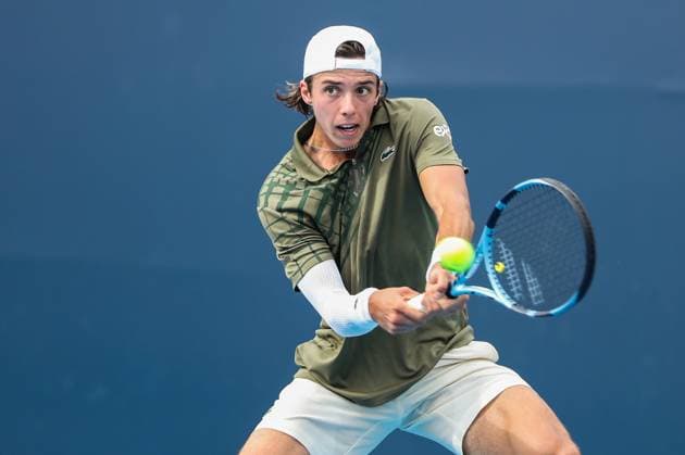 BEIJING, CHINA - SEPTEMBER 26: Arthur Cazaux of France competes in the Men s Singles Round of 32 match against Shang Juncheng of China on day 5 of the 2025 China Open at National Tennis Center on September 26, 2025 in Beijing, China.  Copyright: xVCGx 111593326654