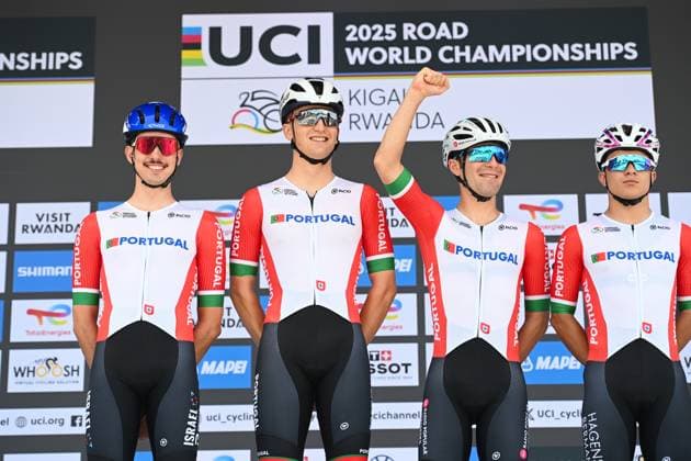 2025 UCI Road World Championships Picture by Simon Wilkinson SWpix.com - 26 09 2025 - Cycling - 2025 UCI Road World Championships - Kigali Convention Centre, Kigali, Rwanda - Men Under-23 Road Race - Gabriel Baptista, Daniel Lima, Lucas Lopes, Daniel Moreira (Portugal) Copyright: x xSWpix.comx(t axPhotographyxHubxLtd)xSimonxWilkinson SWpix.comx SWP-3030-7173