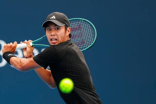 BEIJING, CHINA - SEPTEMBER 26: Learner Tien of the United States competes in the Men s Singles Round of 32 match against Francisco Cerundolo of Argentina on day 5 of the 2025 China Open at National Tennis Center on September 26, 2025 in Beijing, China.  Copyright: xVCGx 111593323906