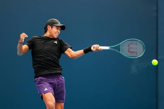BEIJING, CHINA - SEPTEMBER 26: Learner Tien of the United States competes in the Men s Singles Round of 32 match against Francisco Cerundolo of Argentina on day 5 of the 2025 China Open at National Tennis Center on September 26, 2025 in Beijing, China.  Copyright: xVCGx 111593323919