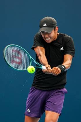 BEIJING, CHINA - SEPTEMBER 26: Learner Tien of the United States competes in the Men s Singles Round of 32 match against Francisco Cerundolo of Argentina on day 5 of the 2025 China Open at National Tennis Center on September 26, 2025 in Beijing, China.  Copyright: xVCGx 111593323879