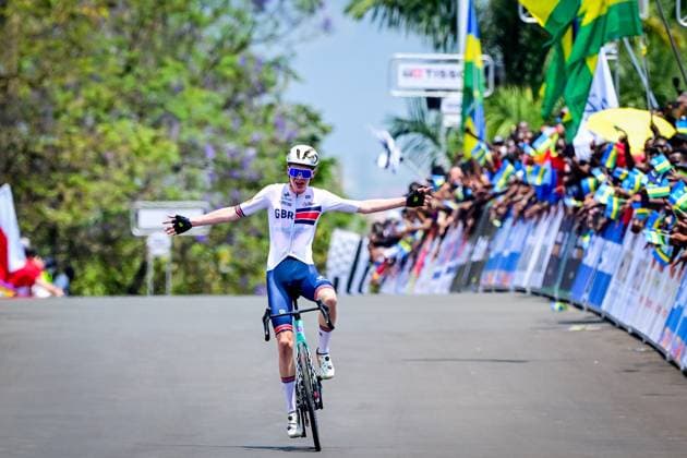 British Harry Hudson celebrates as he crosses the finish line to win the junior men road race (119,3 km) at the cycling road World Championships in Kigali, Rwanda, Friday 26 September 2025. The 2025 UCI Road World Championships take place from 21 to 28 September in Kigali, Rwanda. DIRKxWAEM  x135312984x