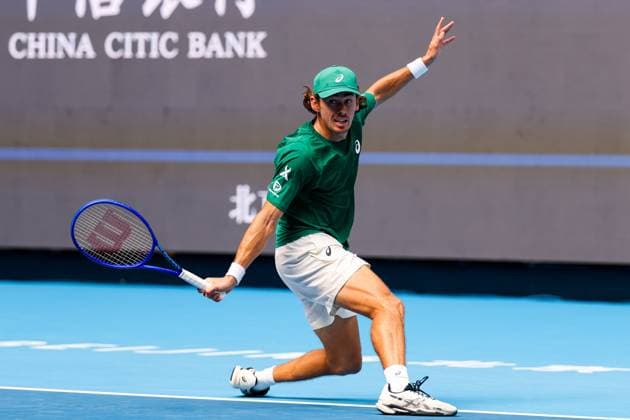 BEIJING, CHINA - SEPTEMBER 26: Alex De Minaur of Australia competes in the Men s Singles Round of 32 match against Yunchaokete Bu of China on day 5 of the 2025 China Open at National Tennis Center on September 26, 2025 in Beijing, China.  Copyright: xVCGx 111593319189