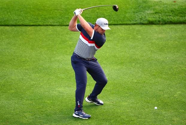 Bryson DeChambeau of Team USA tees off on the first hole 2025 Ryder Cup, Day One, Morning Foursomes, Golf, Bethpage Black Golf Course, New York, USA - 26 Sep 2025New York Bethpage Black Golf Course New York (NY) United States of America EDITORIAL USE ONLY No use with unauthorised audio, video, data, fixture lists, club league logos or live services. Online in-match use limited to 120 images, no video emulation. No use in betting, games or single club league player publications. Copyright: xJamesxMarsh Shutterstockx 15500199n