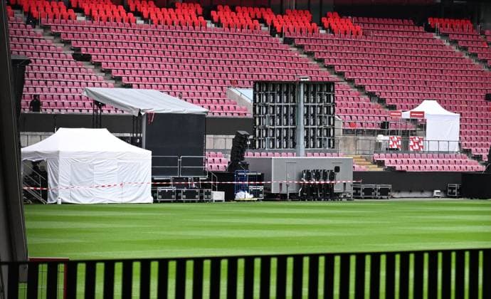 26 09 2025 , xophax, Soccer 1 Bundesliga, 1 FC Koeln First setups at Rhein Energie Stadium for the Annual General Meeting on Saturday, 27 09 2025 DFL DFB REGULATIONS PROHIBIT ANY USE OF PHOTOGRAPHS as IMAGE SEQUENCES and or QUASI VIDEO Koeln