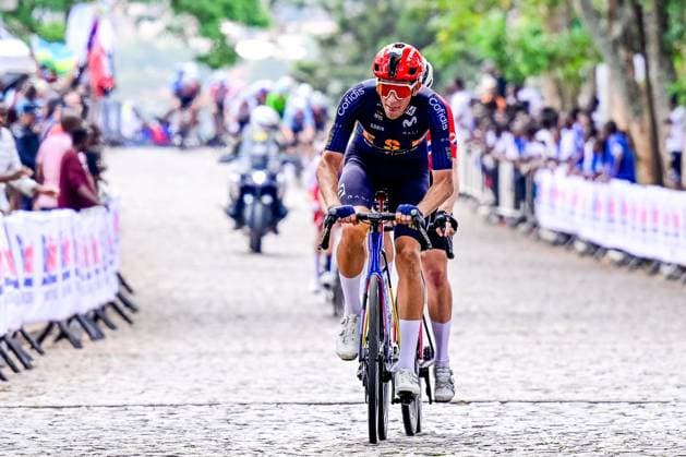 Norwegian Halvor Dolven and Spanish Hector Alvarez pictured in action during the u23 men road race (164,6 km) at the cycling road World Championships in Kigali, Rwanda, Friday 26 September 2025. The 2025 UCI Road World Championships take place from 21 to 28 September in Kigali, Rwanda. DIRKxWAEM  x135327059x