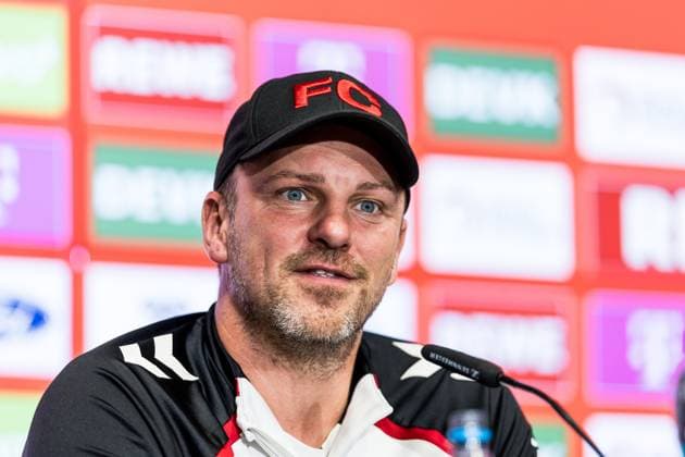 1 FC Köln Press Conference 26 09 2025 Lukas Kwasniok Coach 1 FC Köln Press Conference 1 FC Köln RheinEnergiestadion, 26 09 2025 Copyright: xBEAUTIFULxSPORTS Wunderlx