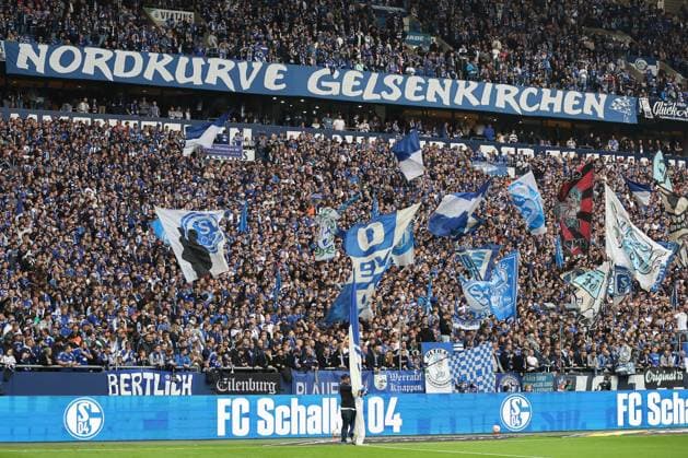 Fans of FC Schalke 04 at the match of the 2 Bundesliga season 2025 26 FC Schalke 04 Greuther Fürth Copyright Thomas Pakusch Copyright: Thomas Pakusch