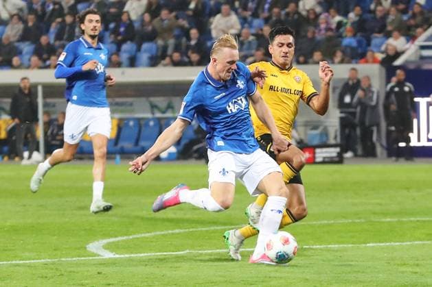 26 09 2025, xtvx, Soccer 2 Bundesliga, SV Darmstadt 98 Dynamo Dresden v l Goal scored, Goal to 1 0 Isac Lidberg SV Darmstadt 98 DFL DFB REGULATIONS PROHIBIT ANY USE OF PHOTOGRAPHS as IMAGE SEQUENCES and or QUASI VIDEO Darmstadt