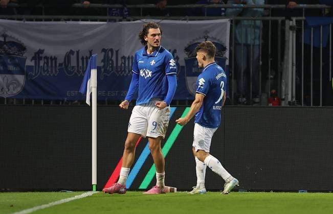 26 09 2025, xdcx, Soccer 2 Bundesliga, SV Darmstadt 98 SG Dynamo Dresden, emonline, emspor, despor, v l , Goal celebration, celebrate the goal DFL DFB REGULATIONS PROHIBIT ANY USE OF PHOTOGRAPHS AS IMAGE SEQUENCES AND OR QUASI VIDEO Copyright: HMBxMedia Claus