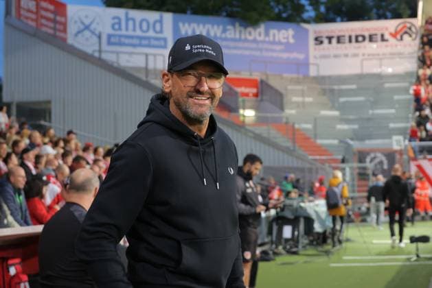Coach Claus Dieter Wollitz Energie Cottbus Football 3 Liga 2025 2026 FC Energie Cottbus VfB Stuttgart II