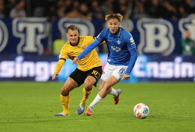 26 09 2025, xdcx, Soccer 2 Bundesliga, SV Darmstadt 98 SG Dynamo Dresden, emonline, emspor, despor, v l , Jakob Lemmer SG Dynamo Dresden , Luca Marseiler SV Darmstadt 98 DFL DFB REGULATIONS PROHIBIT ANY USE OF PHOTOGRAPHS AS IMAGE SEQUENCES AND OR QUASI VIDEO Copyright: HMBxMedia Claus
