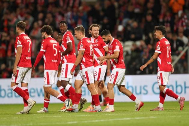 26 09 2025, xtgx, Fussball 3 Liga, FC Energie Cottbus VfB Stuttgart II emspor, v l Henry Rorig Cottbus, 3 Jubel, Torjubel, jubelt ueber das Tor, celebrate the goal, celebration DFL DFB REGULATIONS PROHIBIT ANY USE OF PHOTOGRAPHS as IMAGE SEQUENCES and or QUASI VIDEO Cottbus