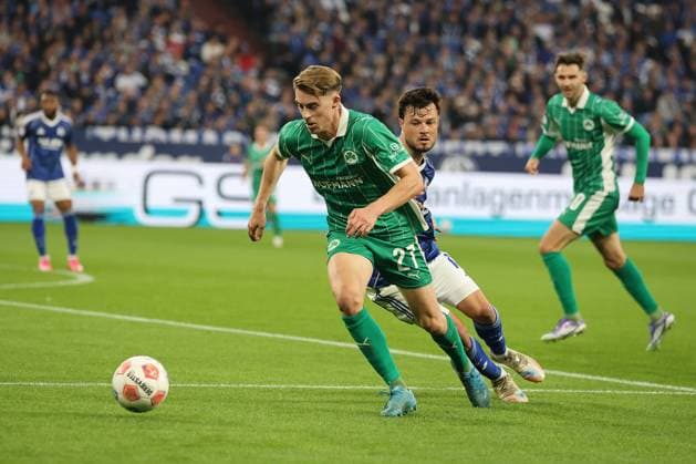 Luca Itter SpVgg Greuther Fürth at the match of the 2 Bundesliga season 2025 26 FC Schalke 04 Greuther Fürth Copyright Thomas Pakusch Copyright: Thomas Pakusch