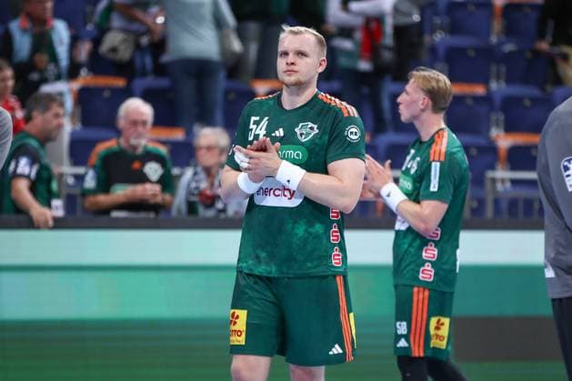 26 09 2025, xgox, Handball Daikin HBL, TSV Hannover Burgdorf HC Erlangen emspor, v l Justus Fischer Hannover, 54 disappointed, looks disappointed, disappointed Hannover