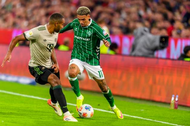 GER, DFB, FC Bayern Muenchen vs SV Werder Bremen 26 09 2025, Allianz Arena, Muenchen, GER, DFB, FC Bayern Muenchen vs SV Werder Bremen , in picture Jonathan Tah FCB 4 in duel against Justin Njinmah Werder Bremen 11 nordphotoxGmbHx xStraubmeier nph00004