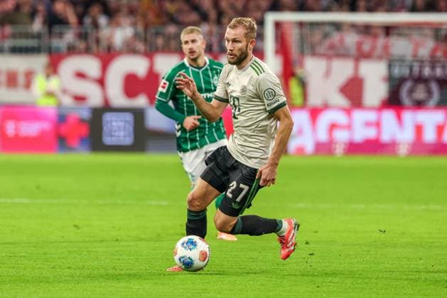 Konrad Laimer 27 FC Bayern Muenchen in action, FC Bayern Muenchen vs SV Werder Bremen, DFL, Bundesliga, Saison 2025 2026, Allianz Arena, Hinrunde, 5 Spieltag, 26 09 2025 DFB regulations prohibit any use of photographs as image sequences and or quasi video Muenchen Bayern Germany Copyright: xkolbert-press MartinxAgüerax