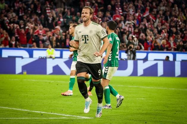 Harry Kane 9 FC Bayern Muenchen celebrates his goal for 2 0, FC Bayern Muenchen vs SV Werder Bremen, DFL, Bundesliga, Saison 2025 2026, Allianz Arena, Hinrunde, 5 Spieltag, 26 09 2025 DFB regulations prohibit any use of photographs as image sequences and or quasi video Muenchen Bayern Germany Copyright: xkolbert-press MartinxAgüerax