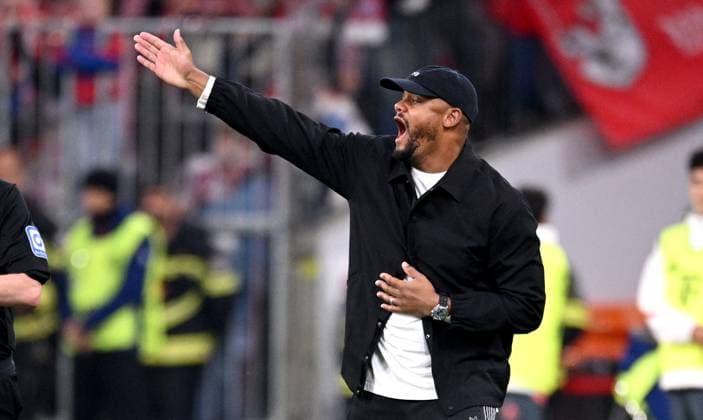 Soccer 1 Bundesliga Season 2025 2026 5 Matchday FC Bayern Muenchen SV Werder Bremen 26 09 2025 Coach Vincent Kompany FC Bayern Muenchen